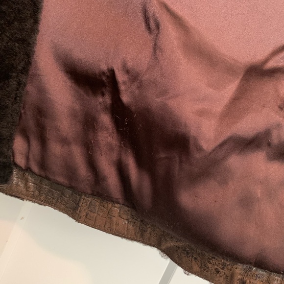 Elegant and Warm Genuine Fur & Lambskin Coat – Size M (Fits S) - Picture 9 of 13